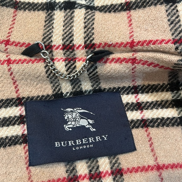 Burberry vintage 100% wool duffle coat - Picture 12 of 16